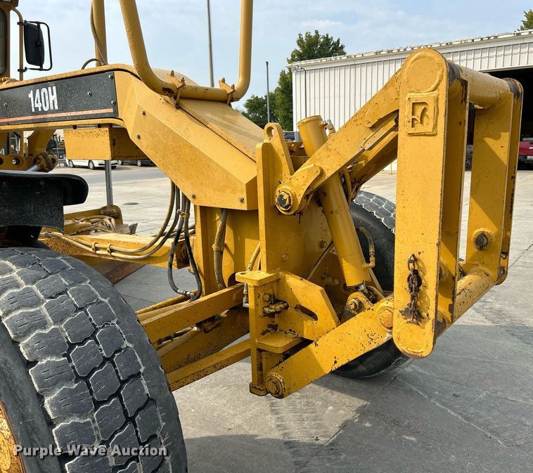image for item DQ0940 2005 Caterpillar 140H VHP  motor grader