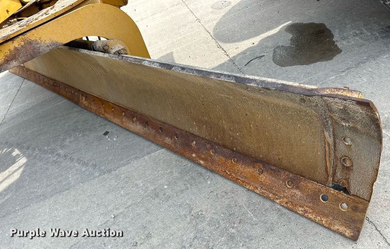 image for item DQ0940 2005 Caterpillar 140H VHP  motor grader