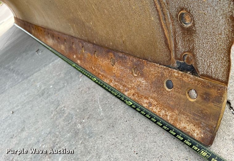 image for item DQ0940 2005 Caterpillar 140H VHP  motor grader