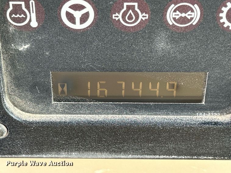 image for item DQ0940 2005 Caterpillar 140H VHP  motor grader