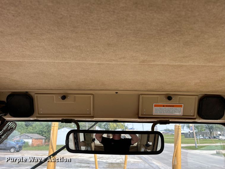 image for item DQ0940 2005 Caterpillar 140H VHP  motor grader