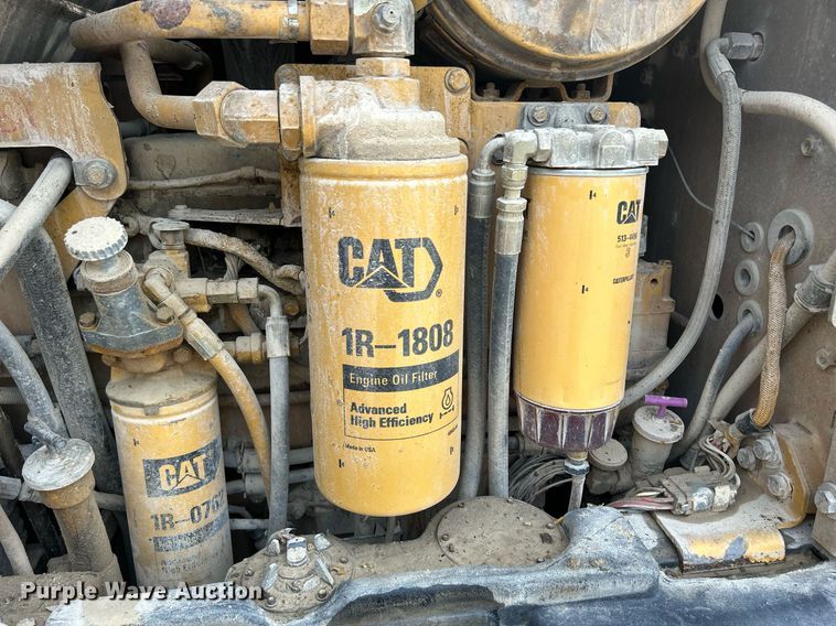 image for item DQ0940 2005 Caterpillar 140H VHP  motor grader