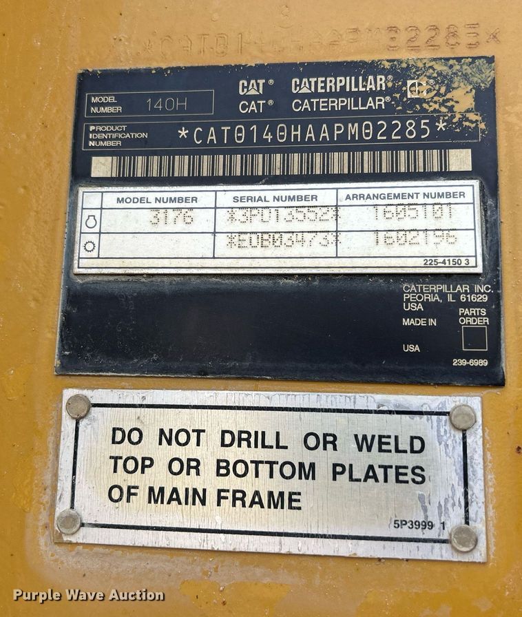 image for item DQ0940 2005 Caterpillar 140H VHP  motor grader