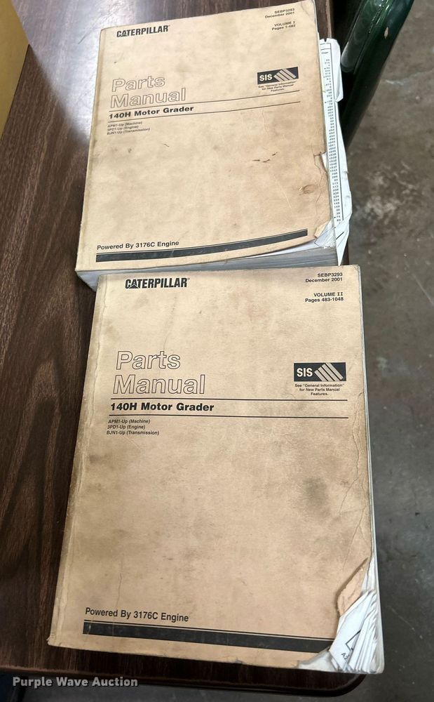 image for item DQ0940 2005 Caterpillar 140H VHP  motor grader