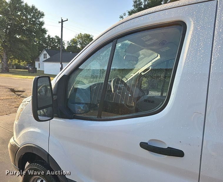 image for item DQ1091 2015 Ford Transit 350  van