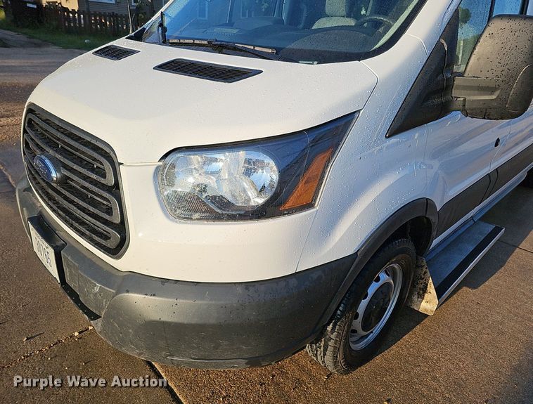 image for item DQ1091 2015 Ford Transit 350  van