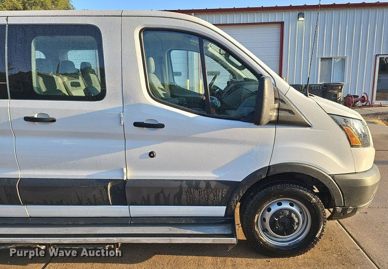 image for item DQ1091 2015 Ford Transit 350  van
