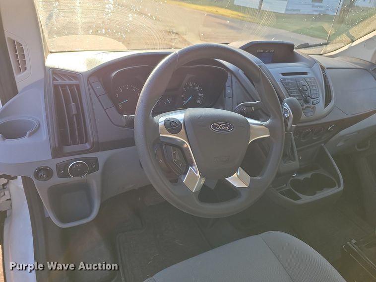 image for item DQ1091 2015 Ford Transit 350  van