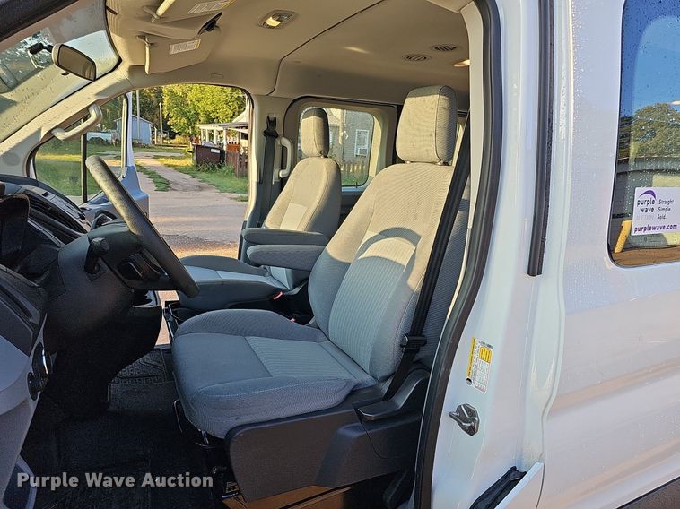 image for item DQ1091 2015 Ford Transit 350  van