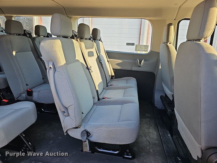 image for item DQ1091 2015 Ford Transit 350  van