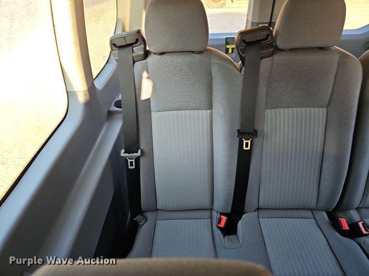 image for item DQ1091 2015 Ford Transit 350  van