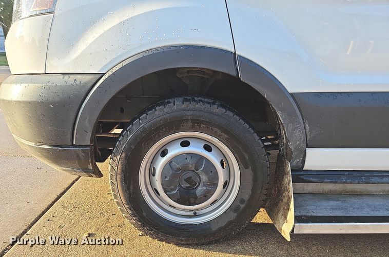 image for item DQ1091 2015 Ford Transit 350  van