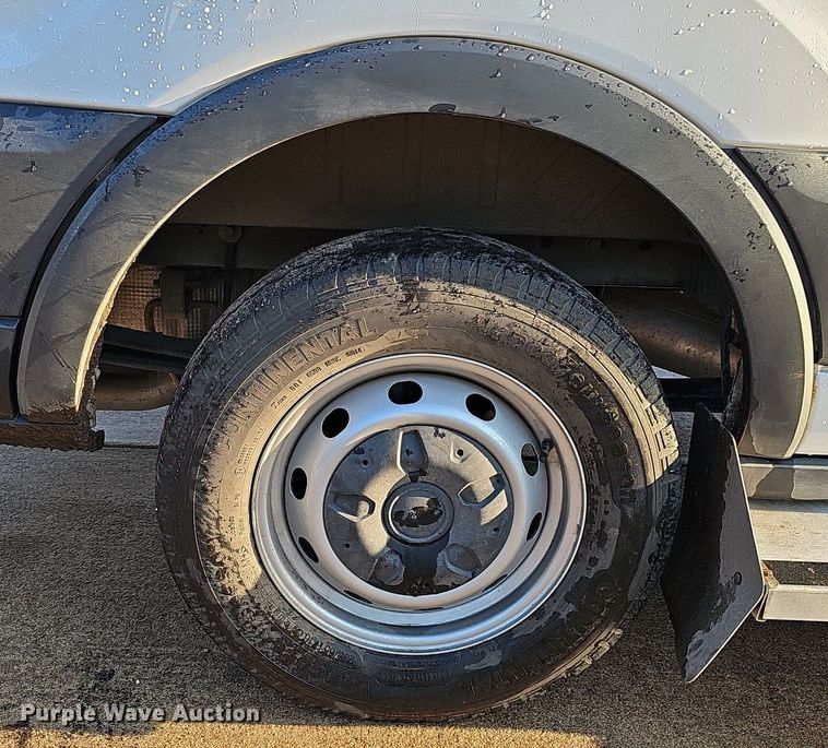 image for item DQ1091 2015 Ford Transit 350  van