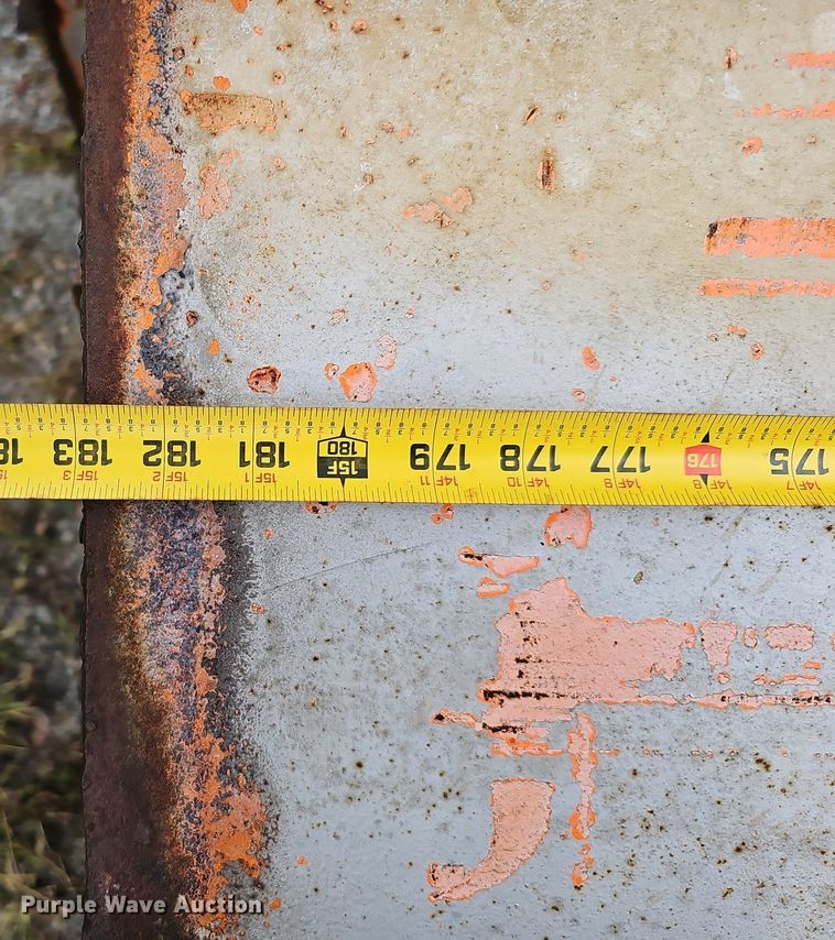 image for item DQ1112 Approximately 36 I-beams