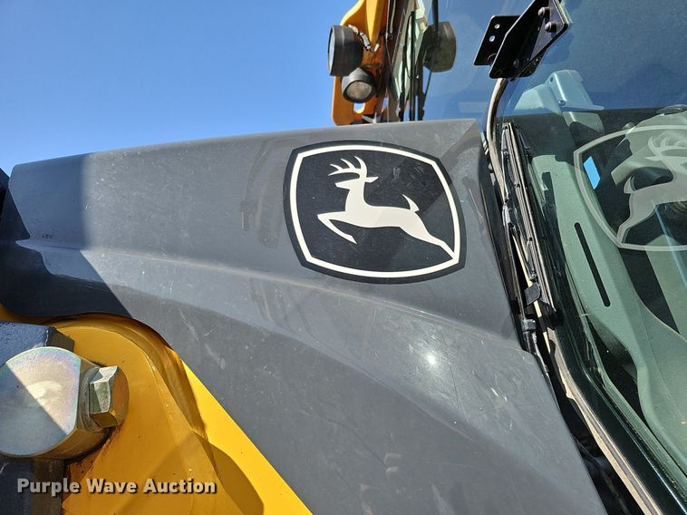 image for item DQ1114 2010 John Deere 672G  motor grader