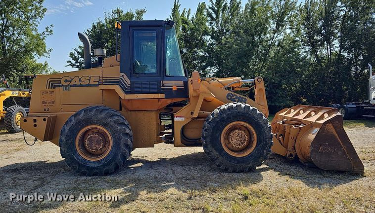 image for item DQ1116 1998 Case 621B  wheel loader
