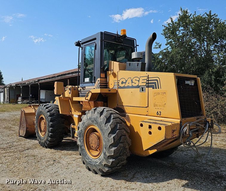 image for item DQ1116 1998 Case 621B  wheel loader