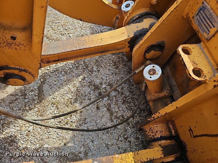 image for item DQ1116 1998 Case 621B  wheel loader