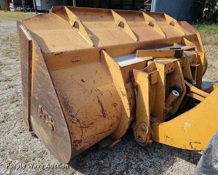 image for item DQ1116 1998 Case 621B  wheel loader