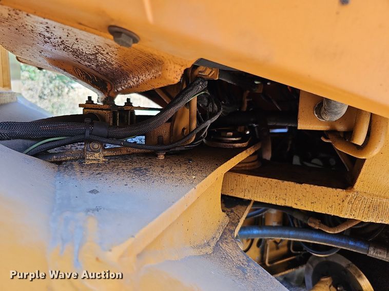 image for item DQ1116 1998 Case 621B  wheel loader