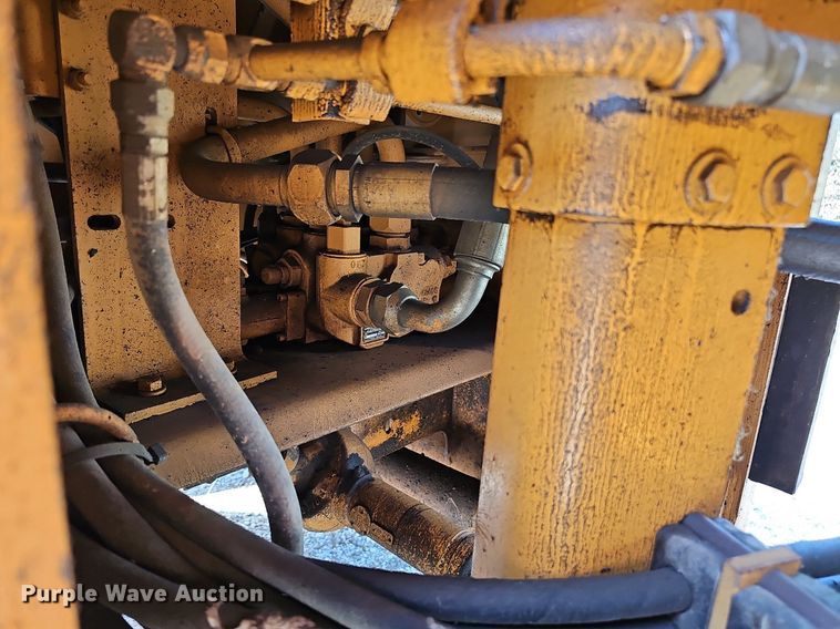 image for item DQ1116 1998 Case 621B  wheel loader