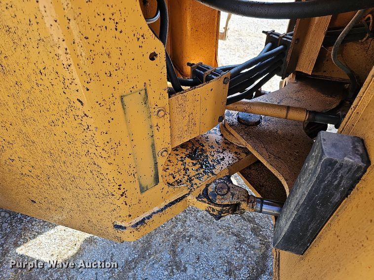 image for item DQ1116 1998 Case 621B  wheel loader