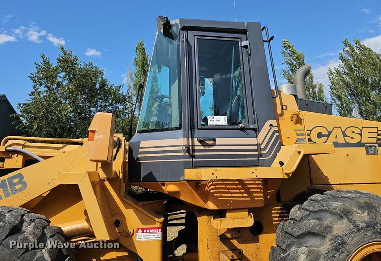 image for item DQ1116 1998 Case 621B  wheel loader