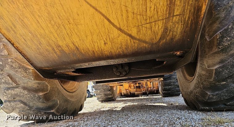 image for item DQ1116 1998 Case 621B  wheel loader