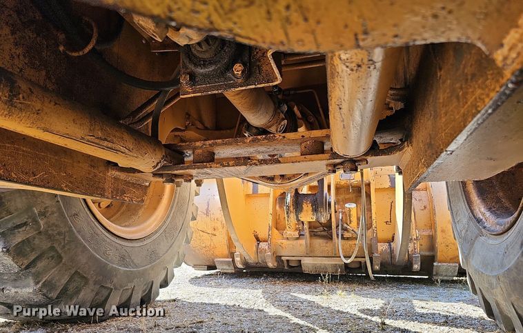 image for item DQ1116 1998 Case 621B  wheel loader