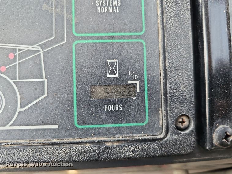 image for item DQ1116 1998 Case 621B  wheel loader