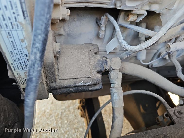 image for item DQ1116 1998 Case 621B  wheel loader