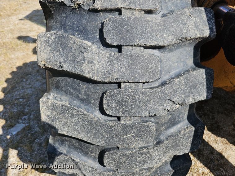 image for item DQ1116 1998 Case 621B  wheel loader