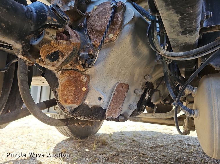 image for item DQ1117 2007 Mack CXN613  semi truck