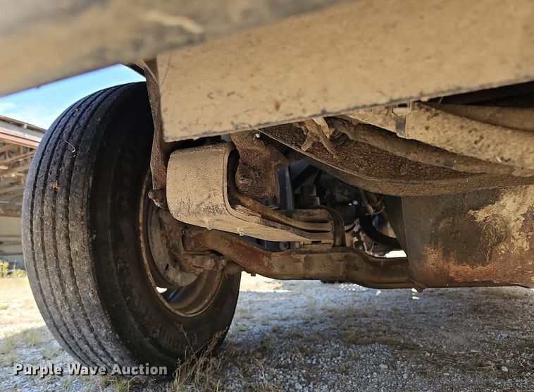 image for item DQ1117 2007 Mack CXN613  semi truck