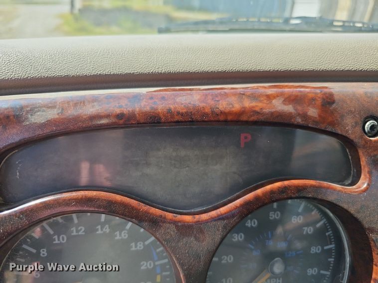 image for item DQ1117 2007 Mack CXN613  semi truck