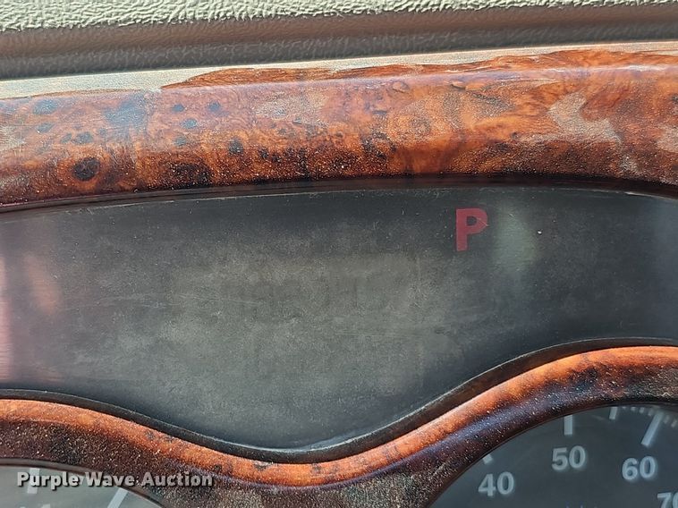 image for item DQ1117 2007 Mack CXN613  semi truck