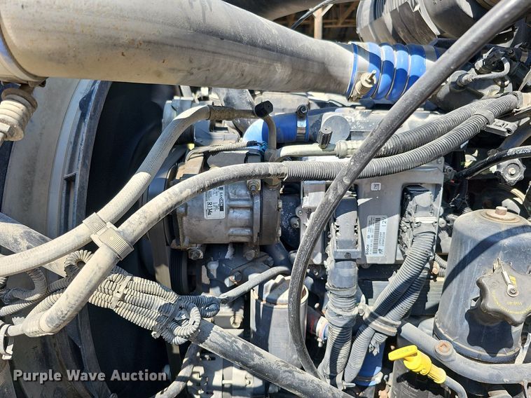 image for item DQ1117 2007 Mack CXN613  semi truck