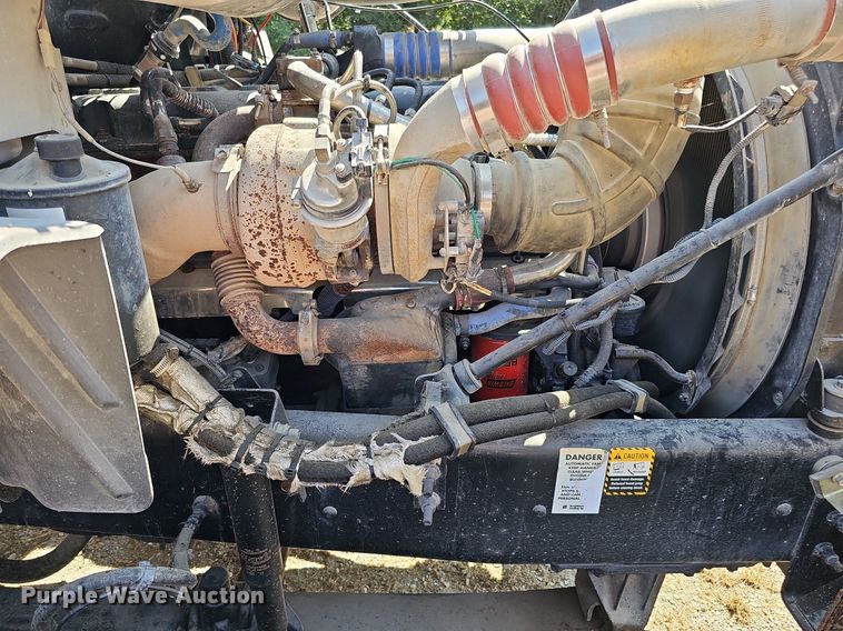 image for item DQ1117 2007 Mack CXN613  semi truck