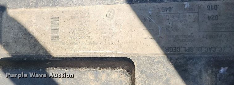 image for item DQ1117 2007 Mack CXN613  semi truck