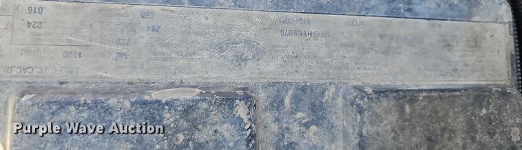 image for item DQ1117 2007 Mack CXN613  semi truck