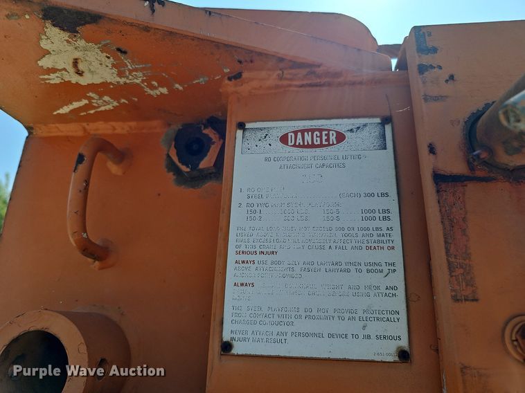 image for item DQ1118 1985 Ford LT8000  crane truck