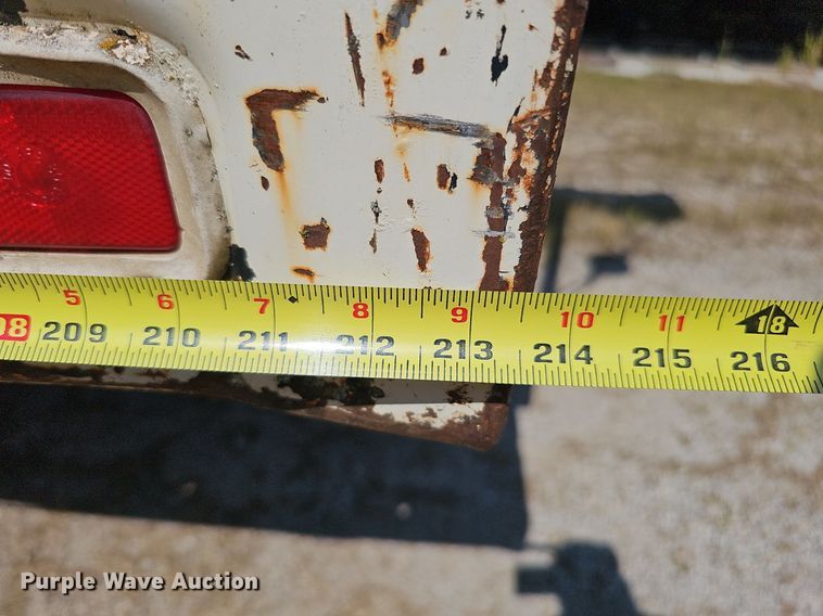 image for item DQ1118 1985 Ford LT8000  crane truck