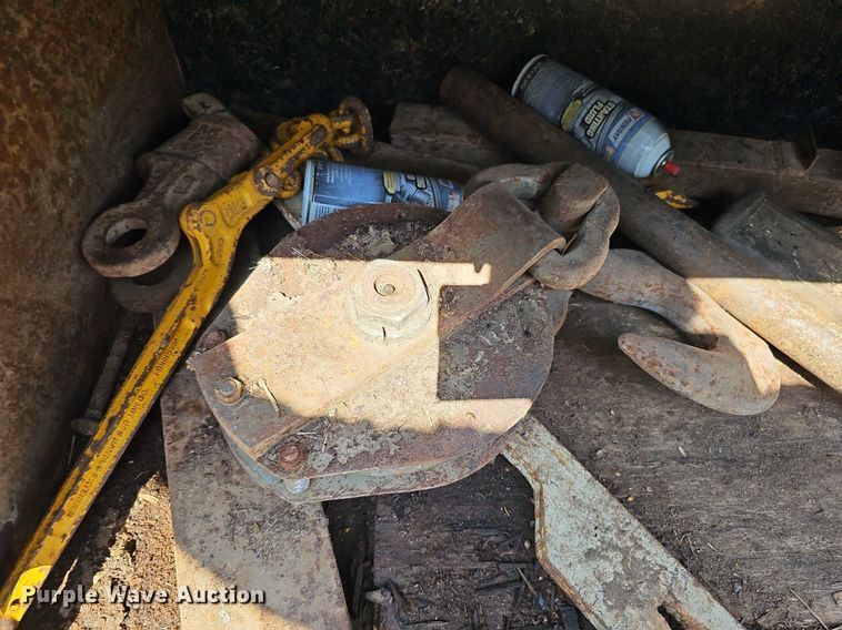 image for item DQ1118 1985 Ford LT8000  crane truck