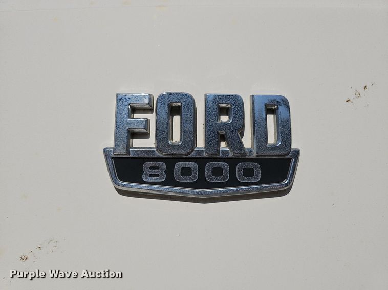 image for item DQ1118 1985 Ford LT8000  crane truck