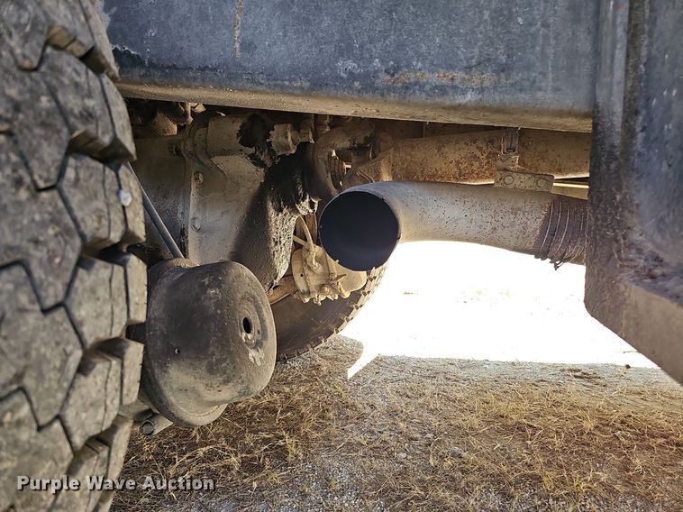 image for item DQ1118 1985 Ford LT8000  crane truck