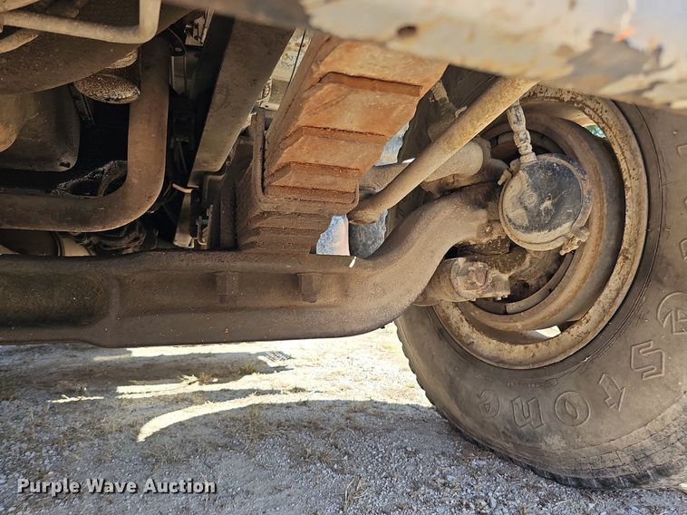 image for item DQ1118 1985 Ford LT8000  crane truck