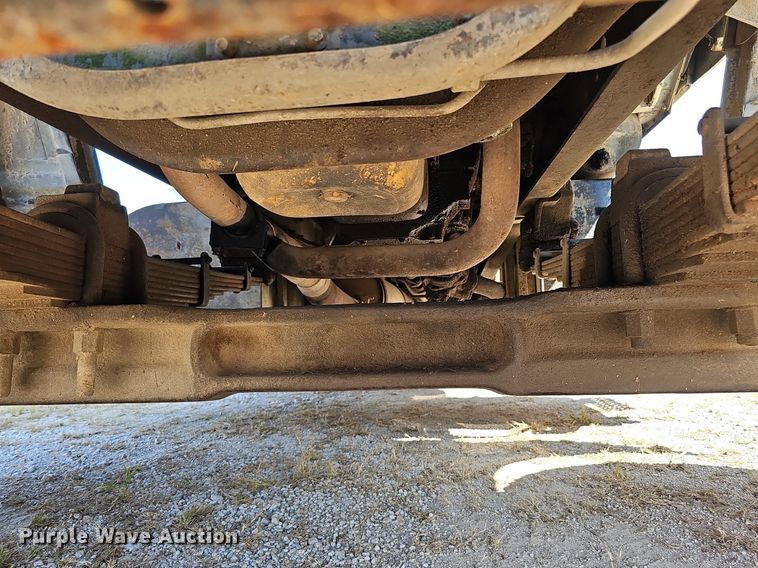 image for item DQ1118 1985 Ford LT8000  crane truck