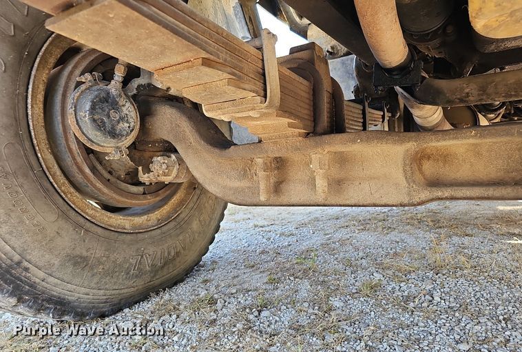 image for item DQ1118 1985 Ford LT8000  crane truck