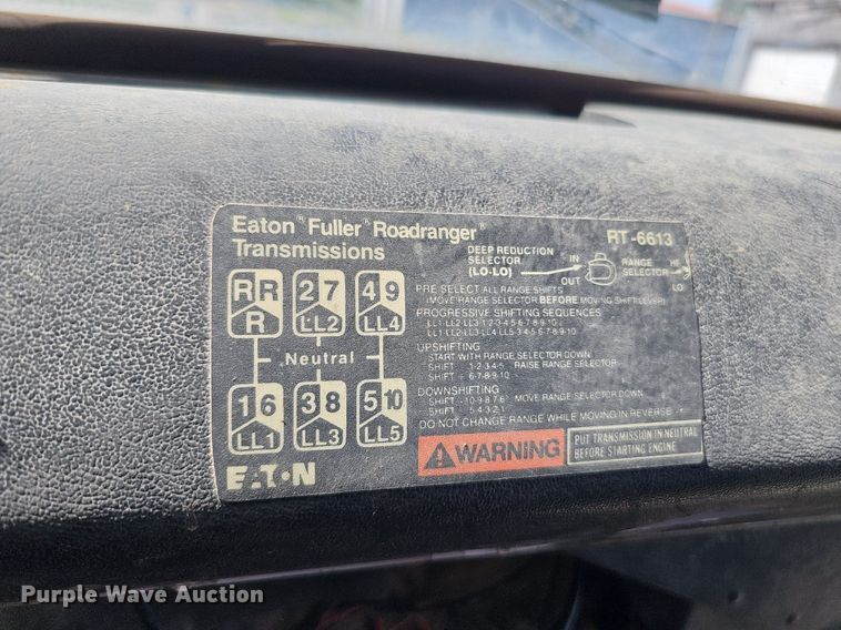 image for item DQ1118 1985 Ford LT8000  crane truck