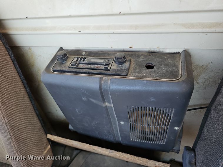 image for item DQ1118 1985 Ford LT8000  crane truck